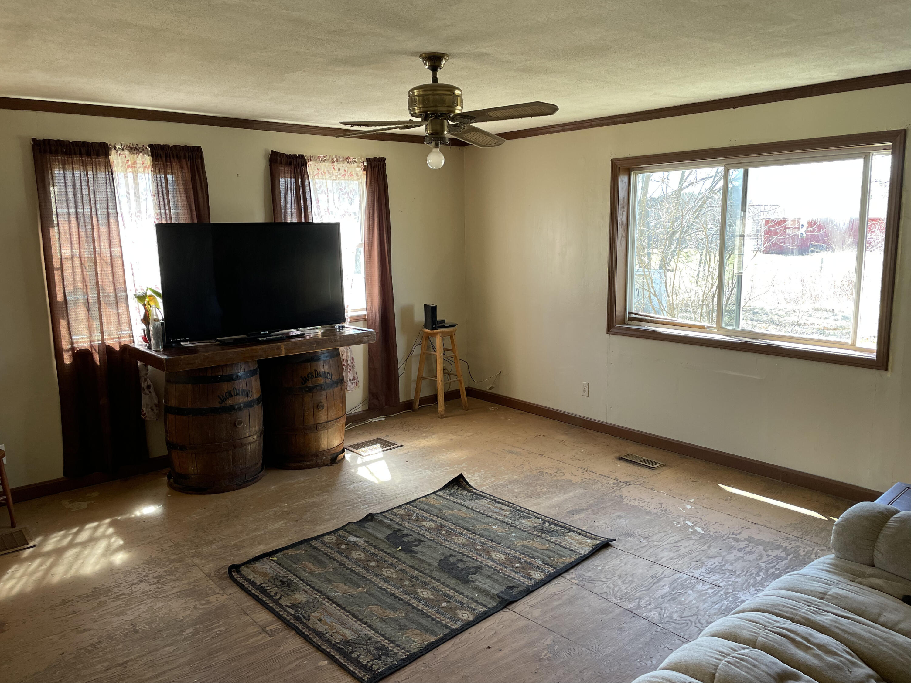 716 Dodlin Road Enfield, ME 04493 - Photo 13 of 46 Pic 13.HEIC