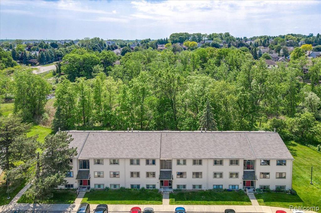 1685 Riverside Drive, Unit 10 Rochester Hills, MI 48309 - Photo 30 of 34