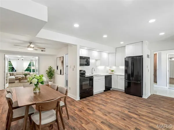 $350,000 | 31 El Viento Drive, Washington, MO 63090