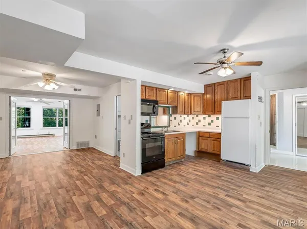 $350,000 | 31 El Viento Drive, Washington, MO 63090