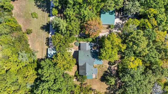 $394,000 | 31 El Viento Drive, Washington, MO 63090