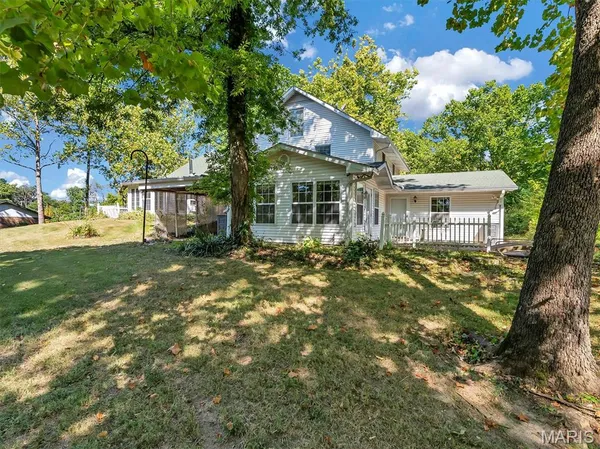 $350,000 | 31 El Viento Drive, Washington, MO 63090