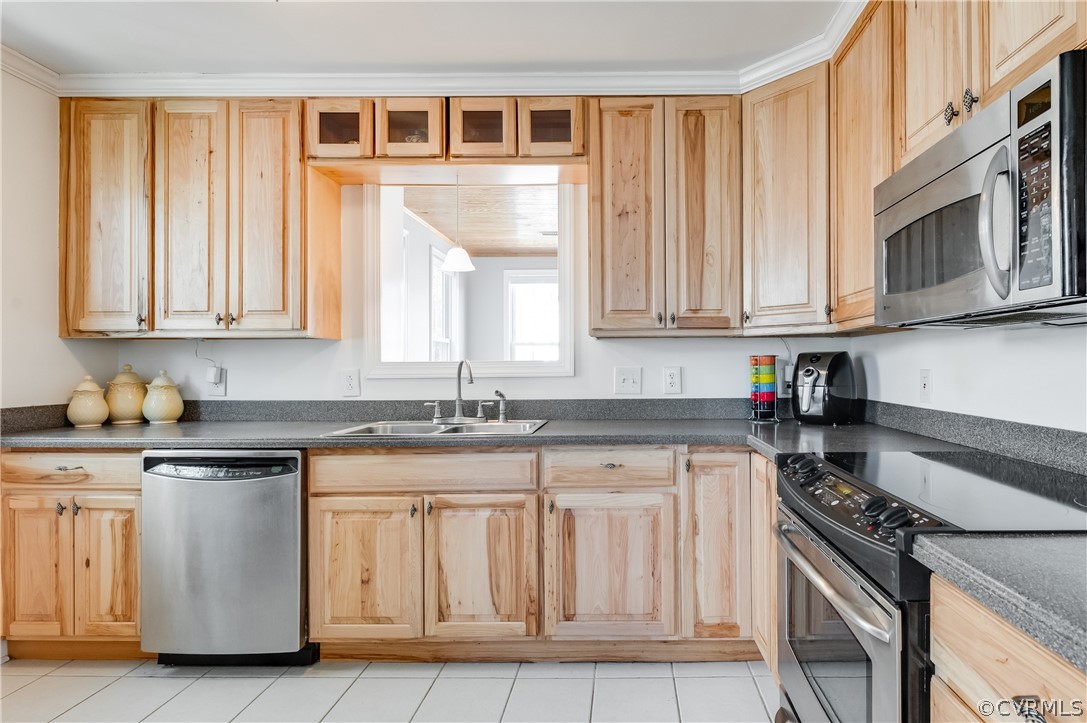 1910 Seddon Road Richmond, VA 23227 - Photo 11 of 39 a kitchen with granite countertop white cabinets and stainless steel appliances