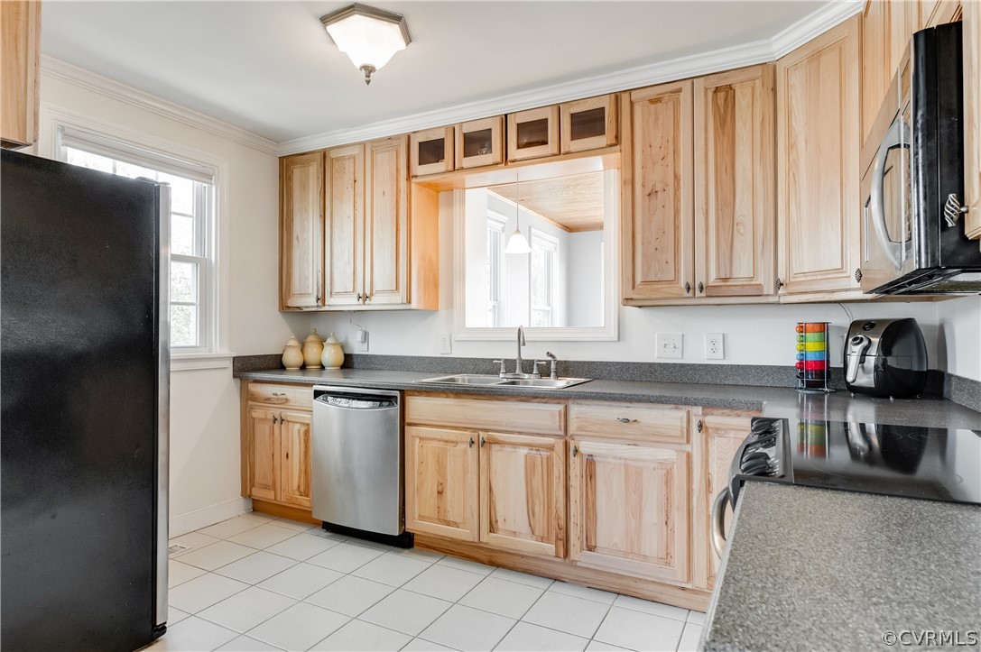 1910 Seddon Road Richmond, VA 23227 - Photo 12 of 39 a kitchen with granite countertop a sink stainless steel appliances and cabinets