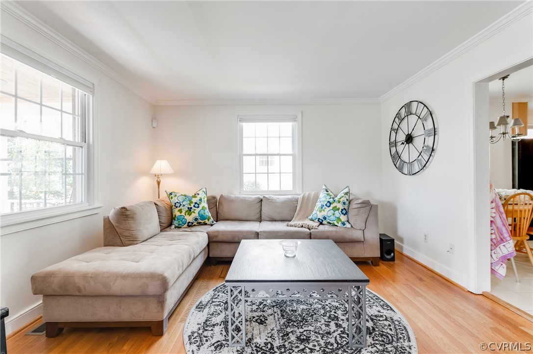 1910 Seddon Road Richmond, VA 23227 - Photo 5 of 39 a living room with furniture and a window