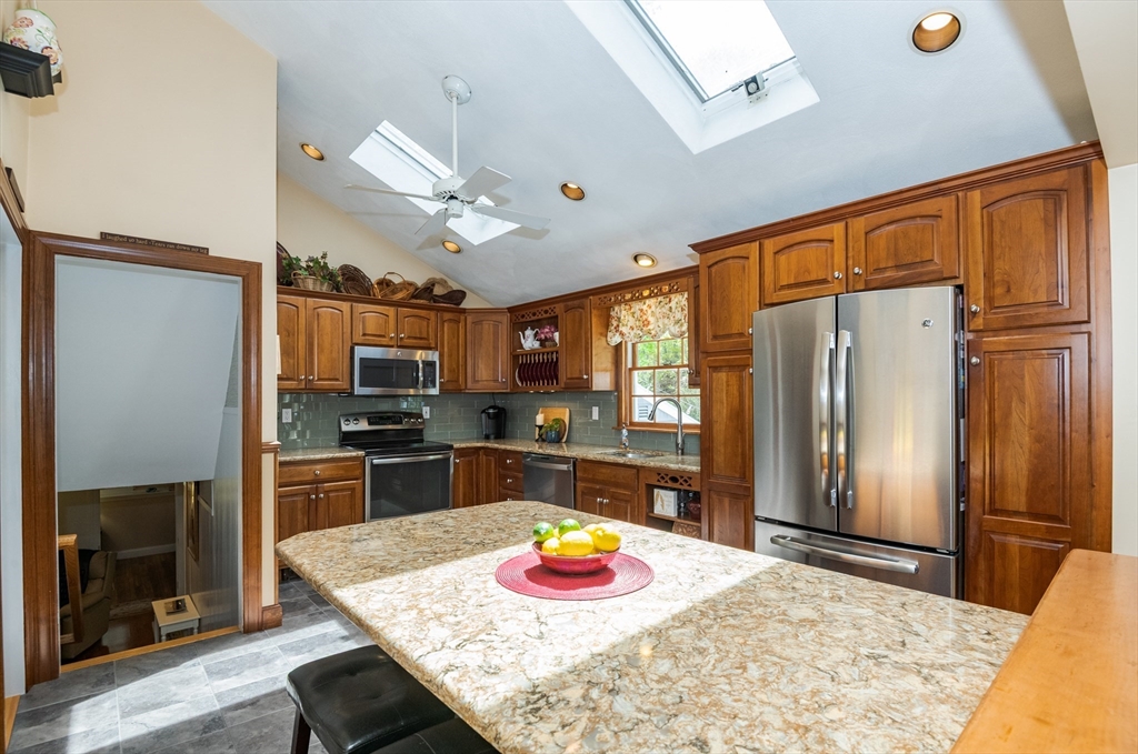 64 Dana Road Reading, MA 01867 - Photo 10 of 42 Gallery Image 10