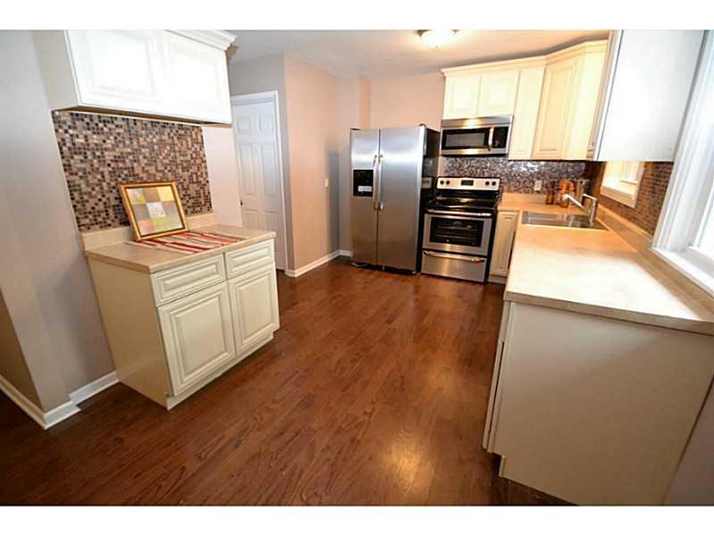 1426 North Audubon Road Indianapolis, IN 46219 - Photo 4 of 24 Gallery Image 4