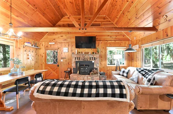 $299,000 | 3629 Muriettas Roost, Dorrington, CA 95223