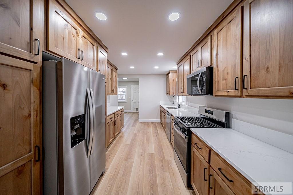 136 West Elm Street Shelley, ID 83274 - Photo 12 of 31