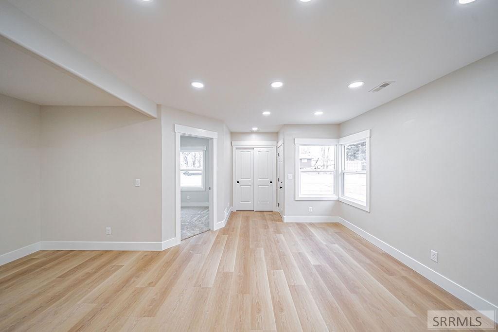 136 West Elm Street Shelley, ID 83274 - Photo 2 of 31