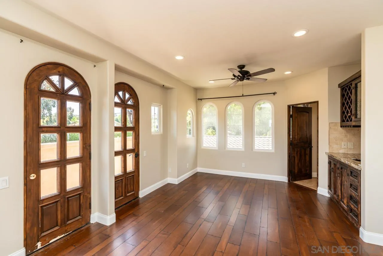 6271 Soledad Mountain Road La Jolla, CA 92037 - Photo 15 of 25