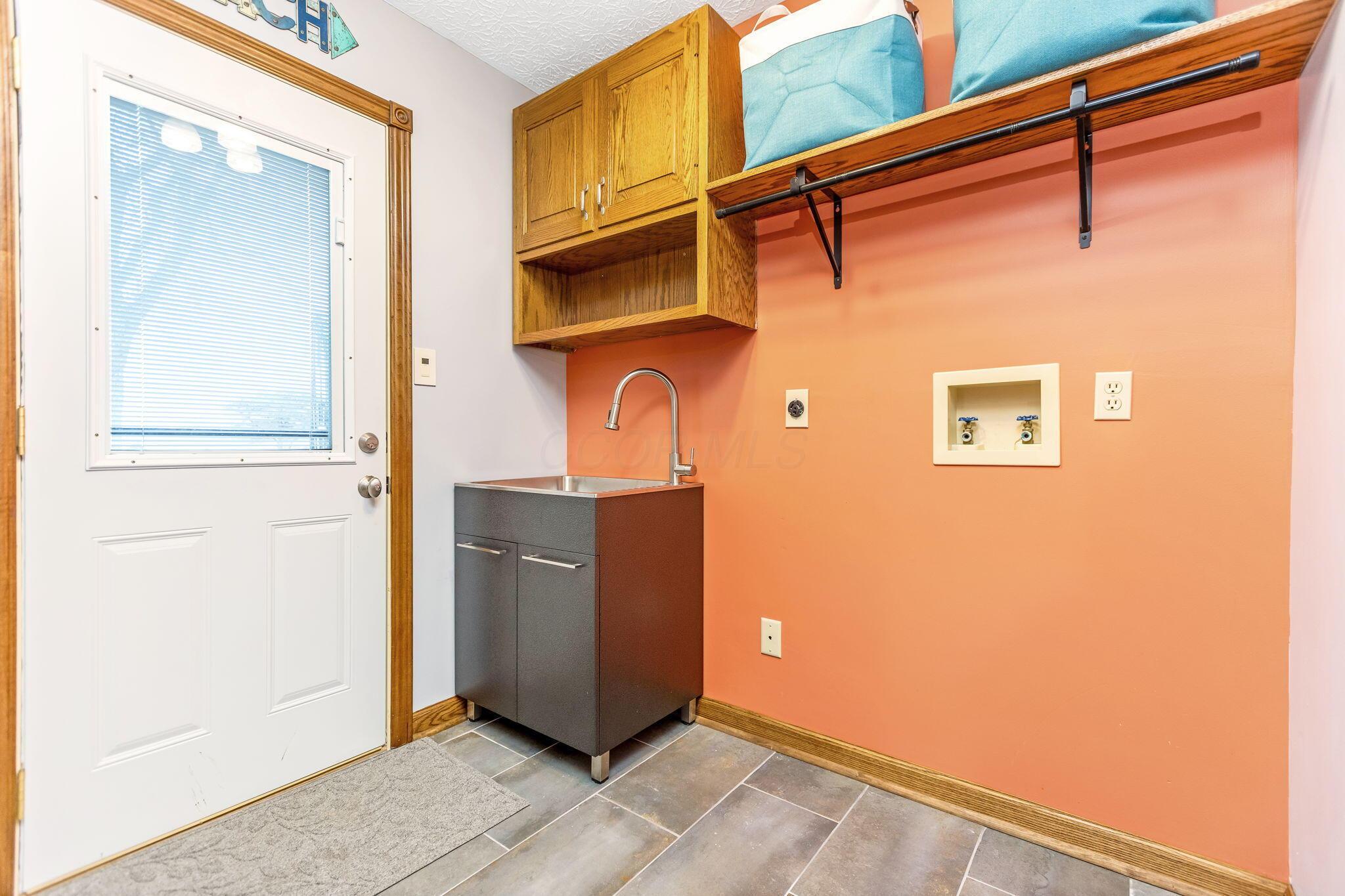 4479 State Rte 762 Lockbourne, OH 43137 - Photo 49 of 64 First floor laundry