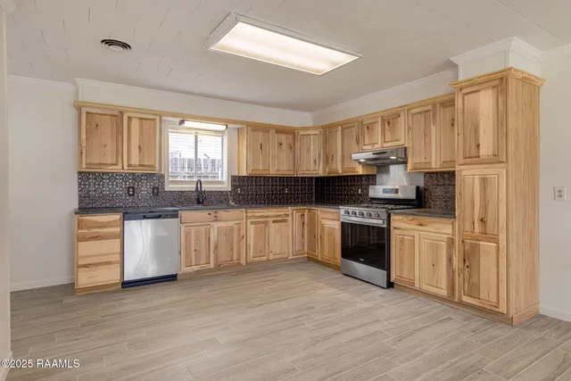 $115,000 | 1006 South Ave K, Crowley, LA 70526