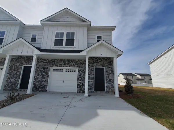 $1,700 | 2124 North Kali Lane, Unit B, Greenville, NC 27834