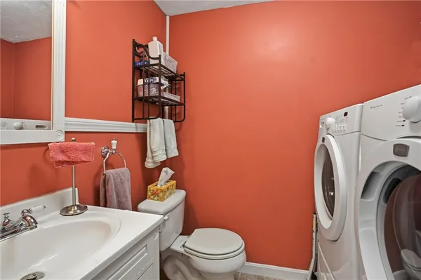 $619,900 | 24 Sandy Lane, Bristol, RI 02809