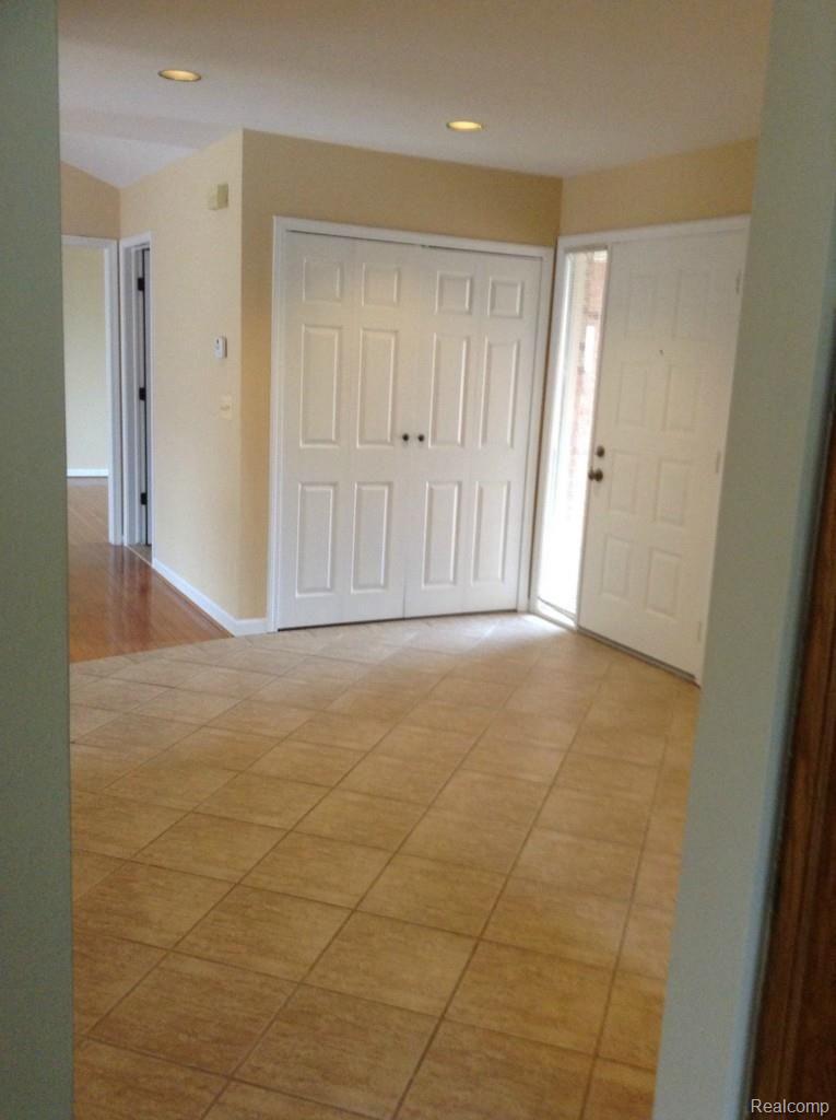 3360 Primrose Drive Rochester, MI 48307 - Photo 31 of 43 IMG_3669.jpg