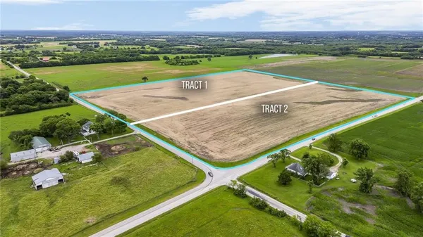 $360,000 | 1 East 225th Street, Harrisonville, MO 64701