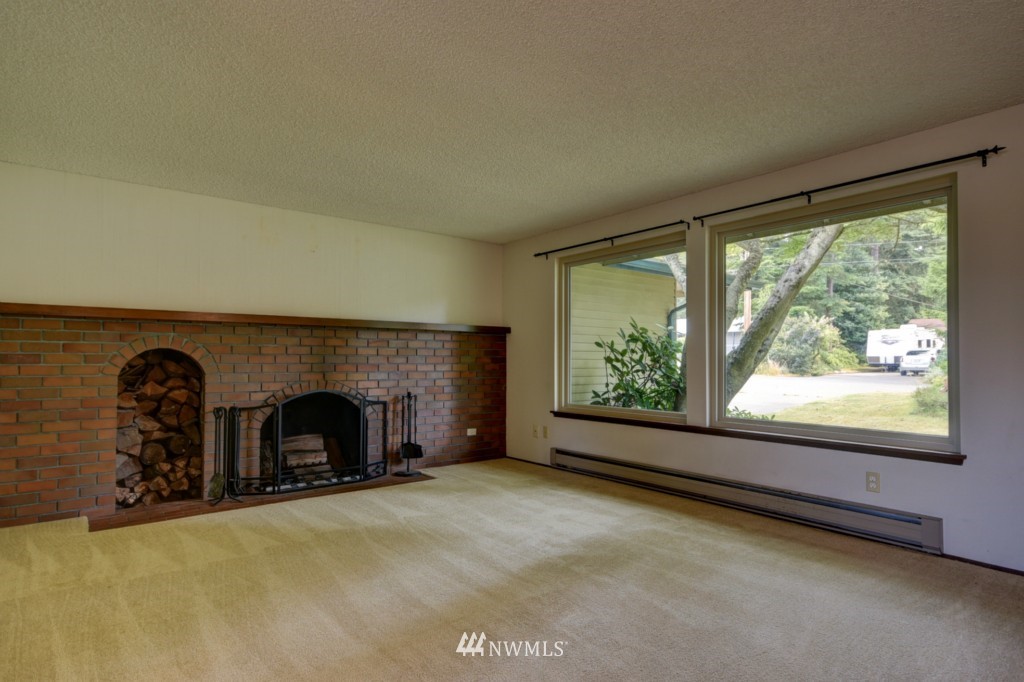 1913 Island View Road Oak Harbor, WA 98277 - Photo 8 of 25 Gallery Image 8