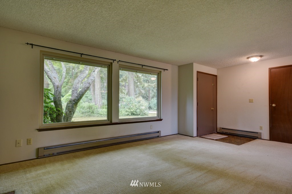 1913 Island View Road Oak Harbor, WA 98277 - Photo 9 of 25 Gallery Image 9