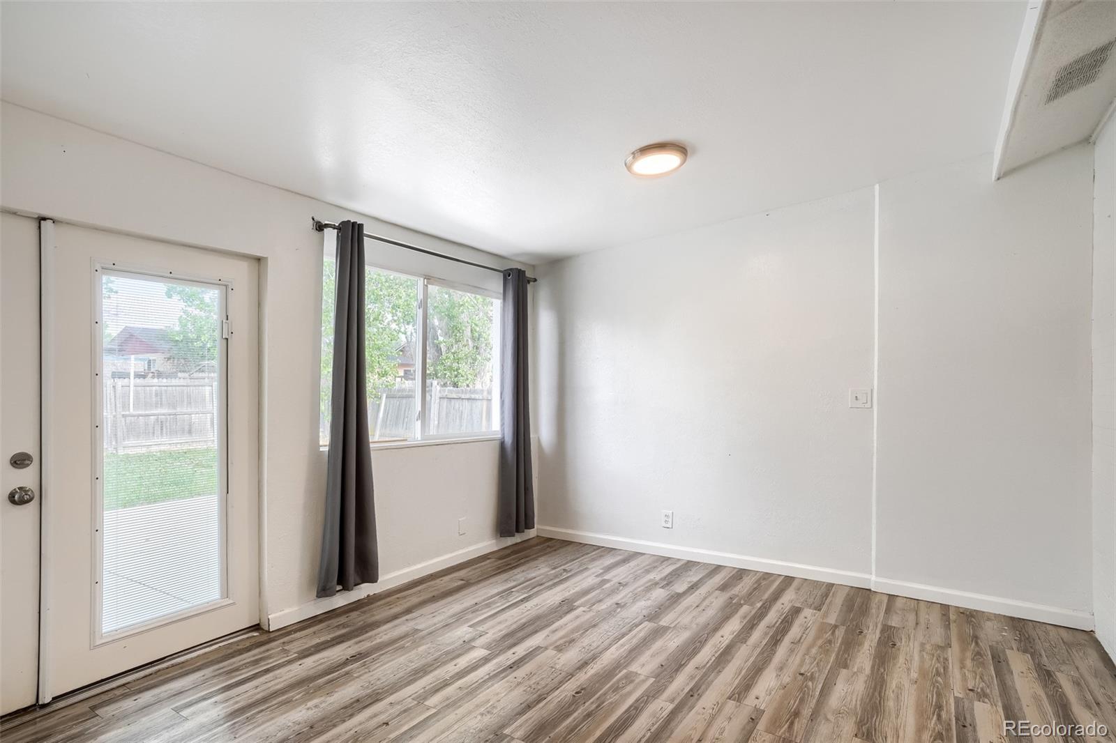 5542 Sable Street Denver, CO 80239 - Photo 12 of 25