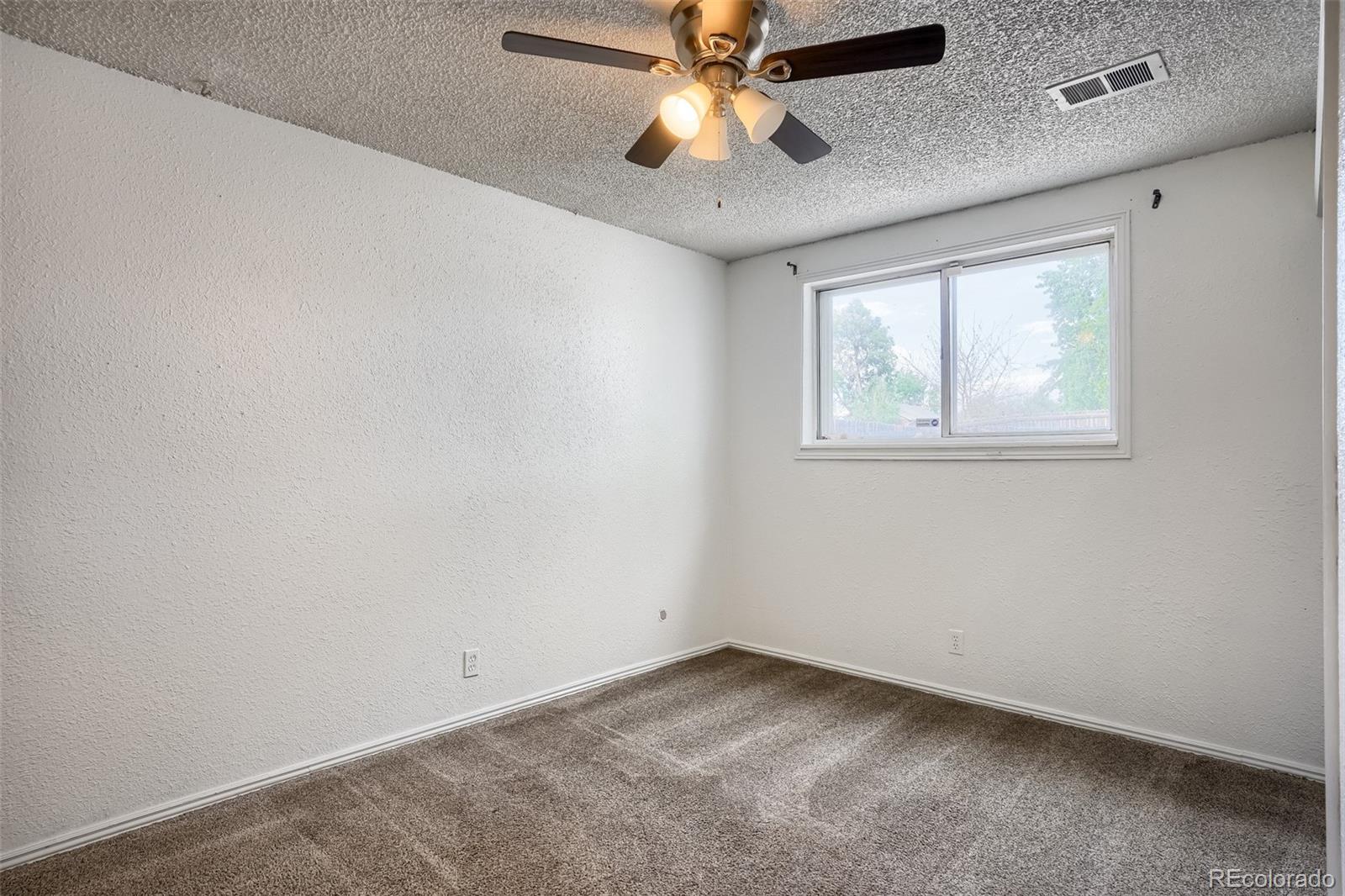 5542 Sable Street Denver, CO 80239 - Photo 15 of 25