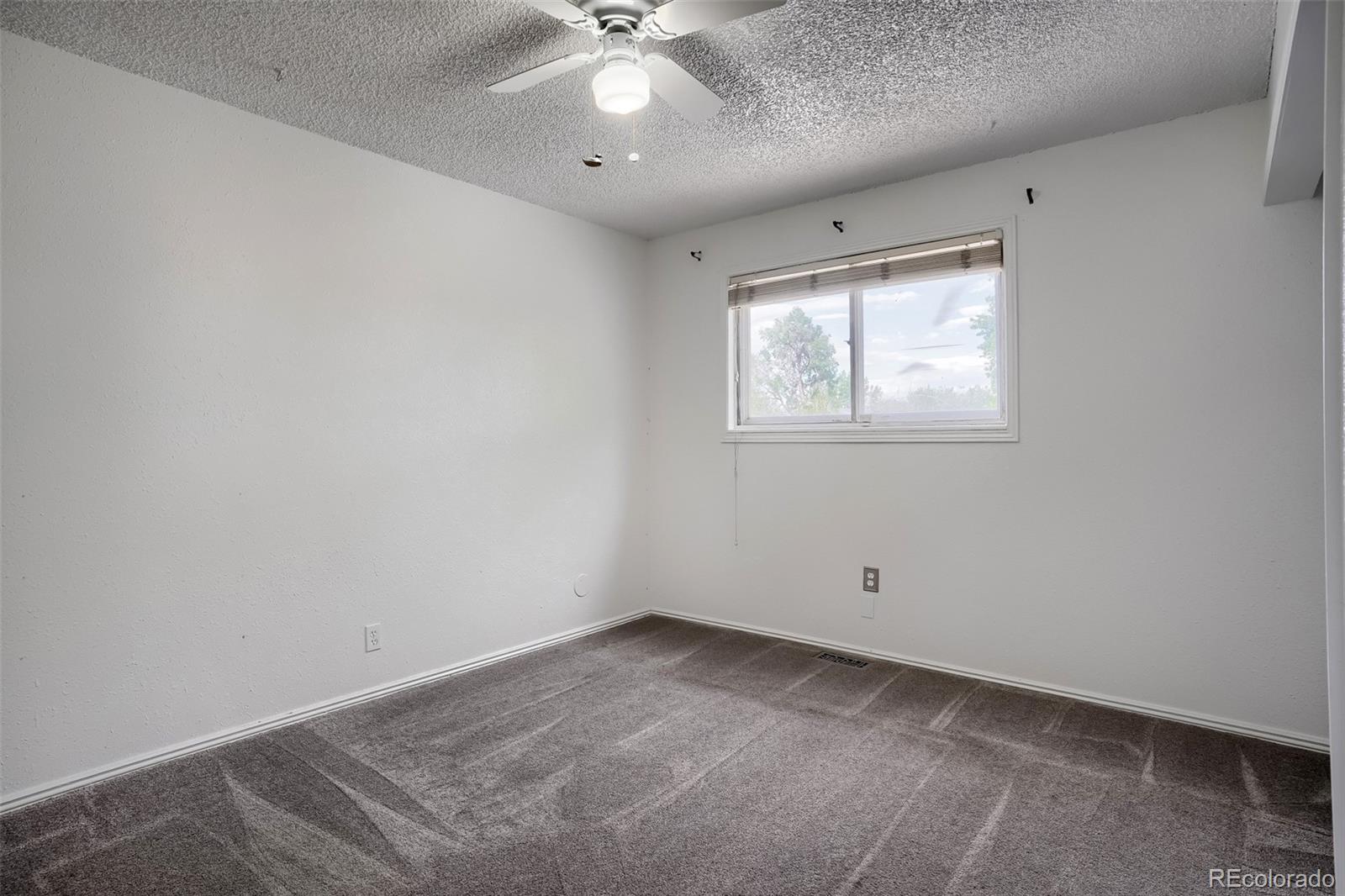 5542 Sable Street Denver, CO 80239 - Photo 17 of 25