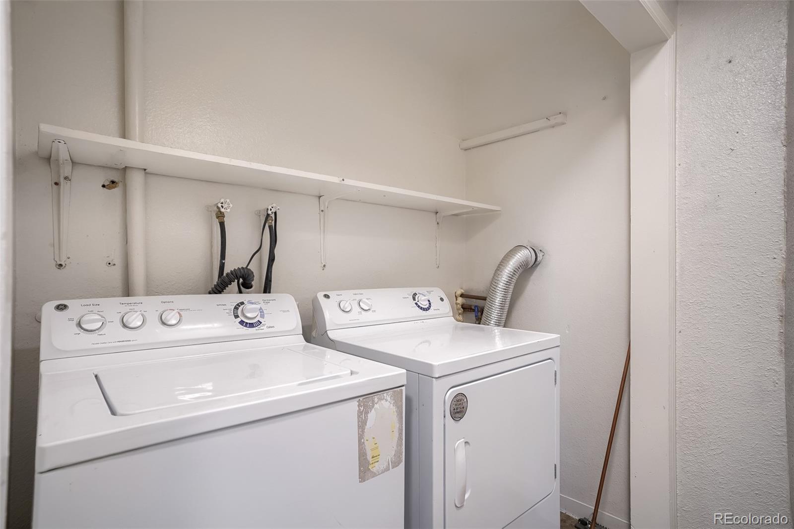 5542 Sable Street Denver, CO 80239 - Photo 20 of 25