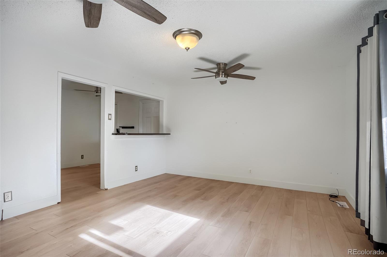 5542 Sable Street Denver, CO 80239 - Photo 5 of 25