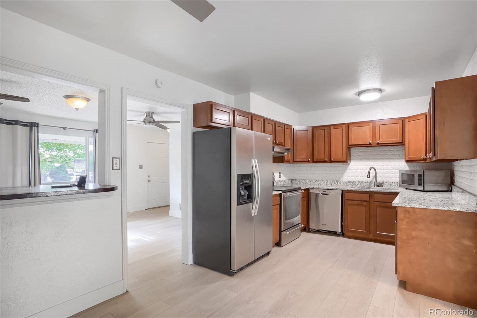 5542 Sable Street Denver, CO 80239 - Photo 6 of 25