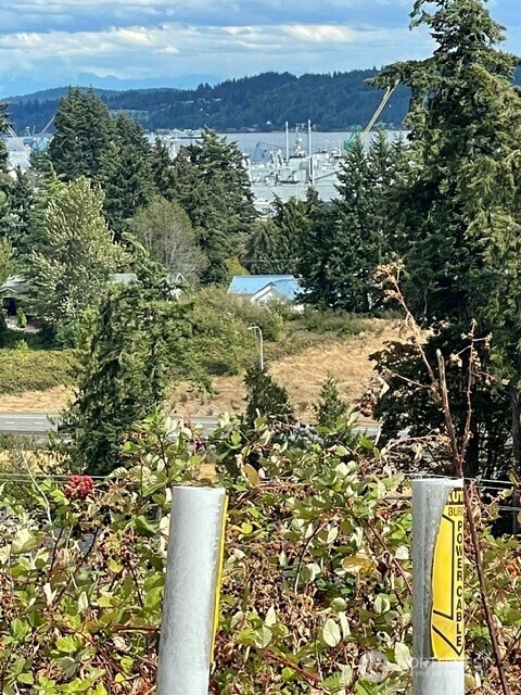 1660 Sound Ridge Drive Bremerton, WA 98312 - Photo 1 of 14 Gallery Image 1
