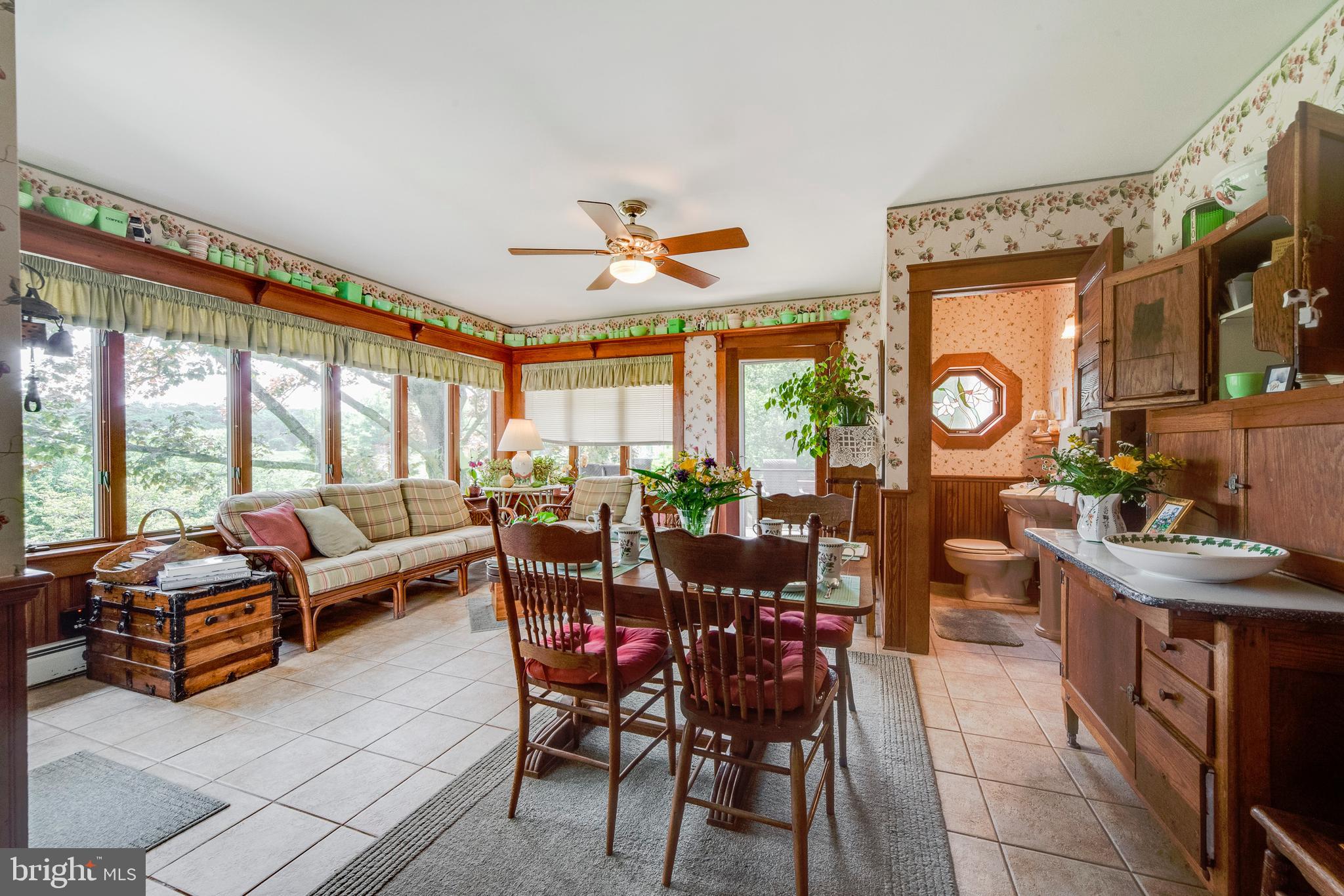 4301 Federal Hill Road Street, MD 21154 - Photo 25 of 85 Breakfast Room in Main House