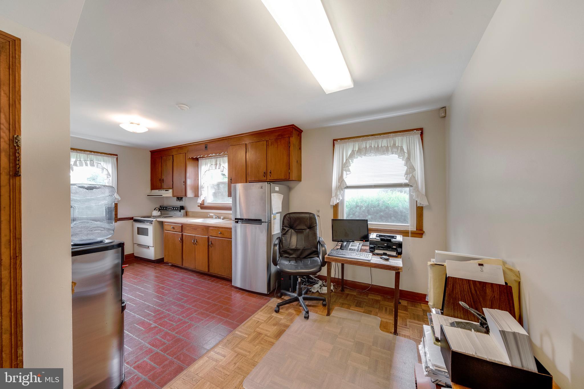 4301 Federal Hill Road Street, MD 21154 - Photo 58 of 85 Dining Area and Kitchen in Tenant House