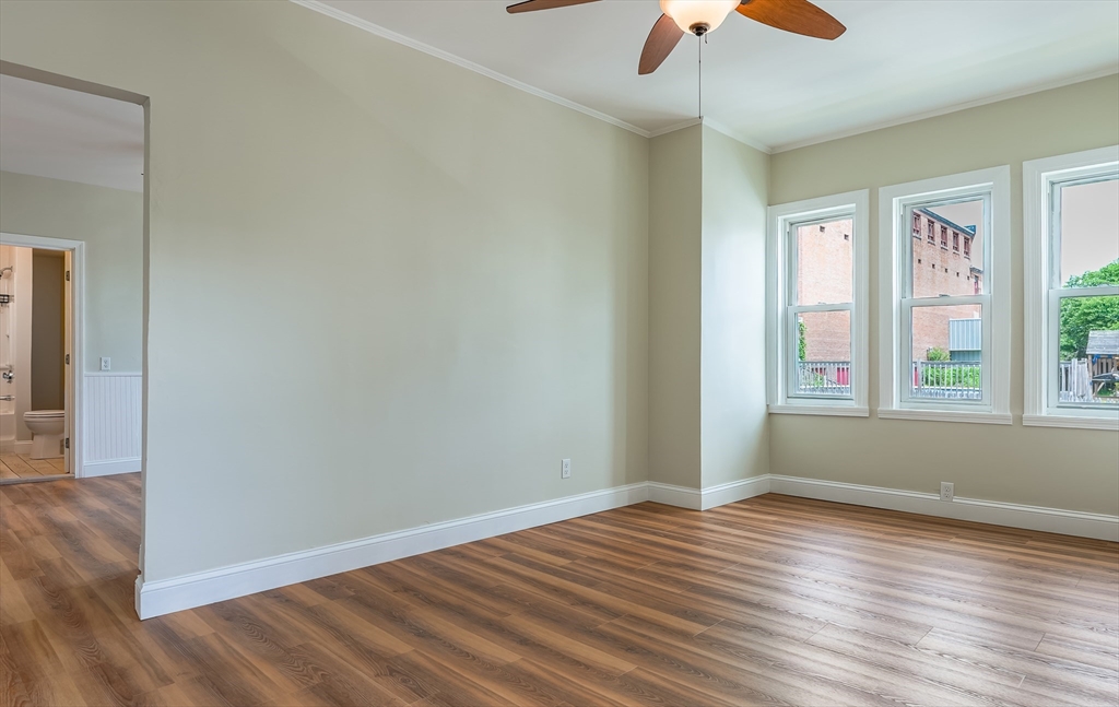 833 Grinnell Street Fall River, MA 02721 - Photo 13 of 42