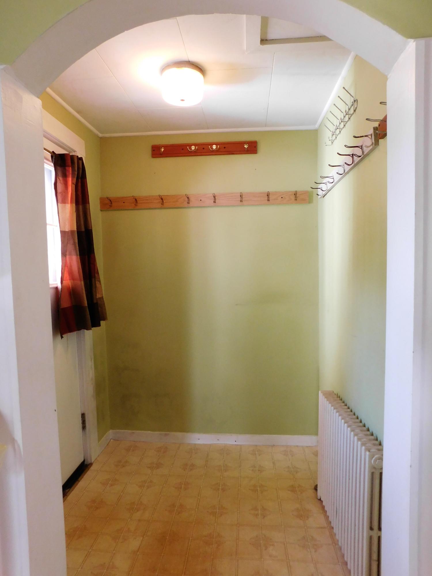 45 Rideout Avenue Lewiston, ME 04240 - Photo 20 of 41 DSCN2274