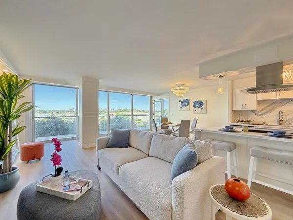 $2,749,000 | 1820 Avenida Del Mundo, Unit 208, Coronado, CA 92118