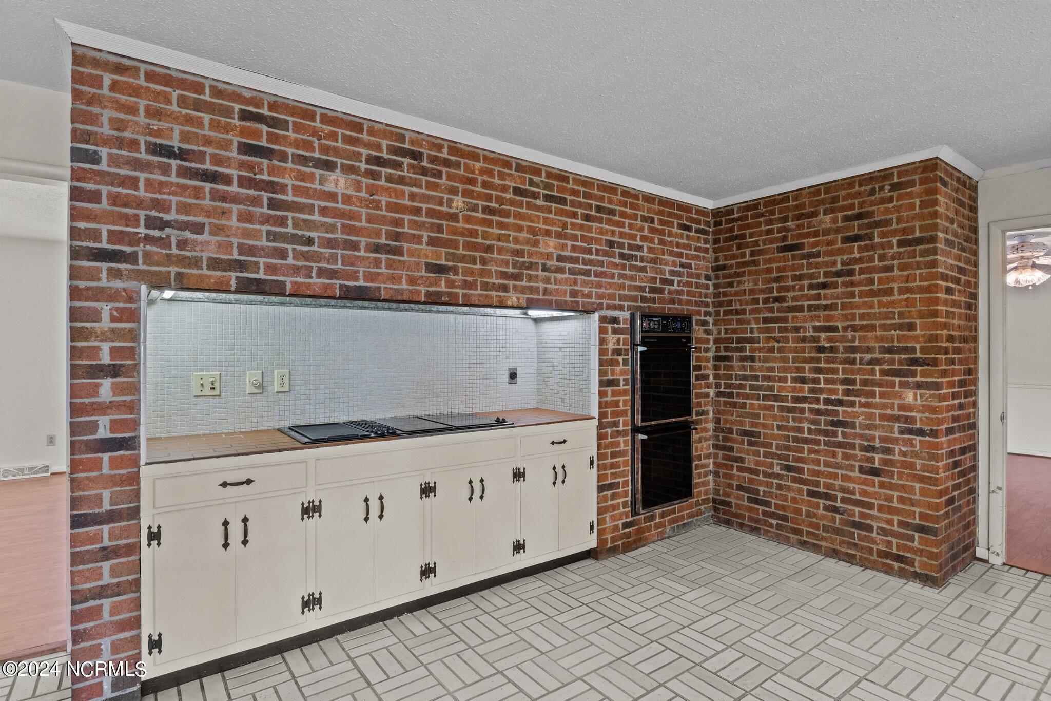 216 Oyster Lane Hubert, NC 28539 - Photo 38 of 80 Cook Top/Prep Area