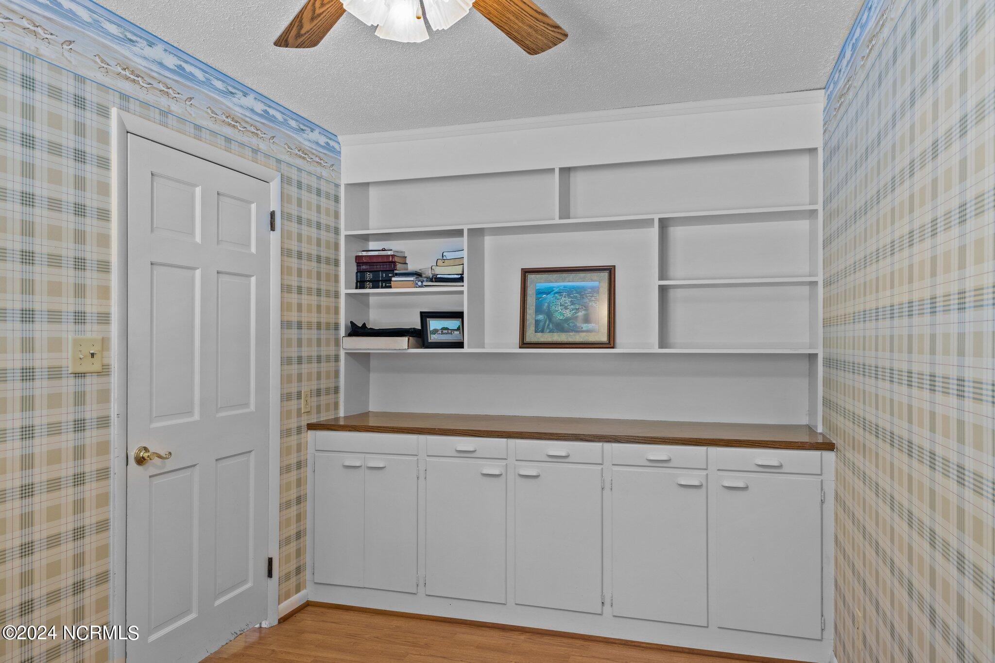 216 Oyster Lane Hubert, NC 28539 - Photo 48 of 80 Office