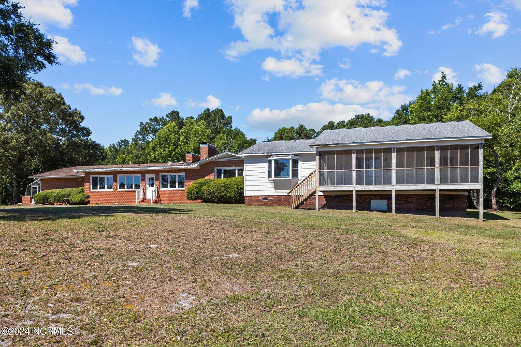 216 Oyster Lane Hubert, NC 28539 - Photo 8 of 80 Rear Elevation
