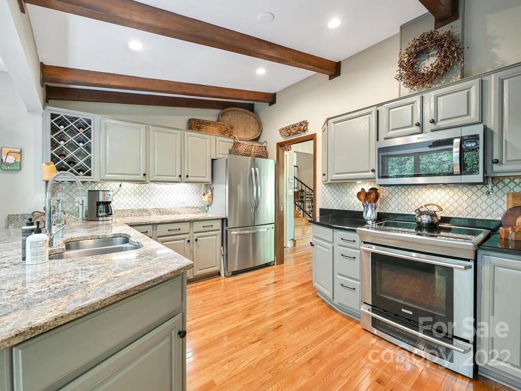 31 Innsbrook Road Asheville, NC 28804 - Photo 13 of 46 Gallery Image 13