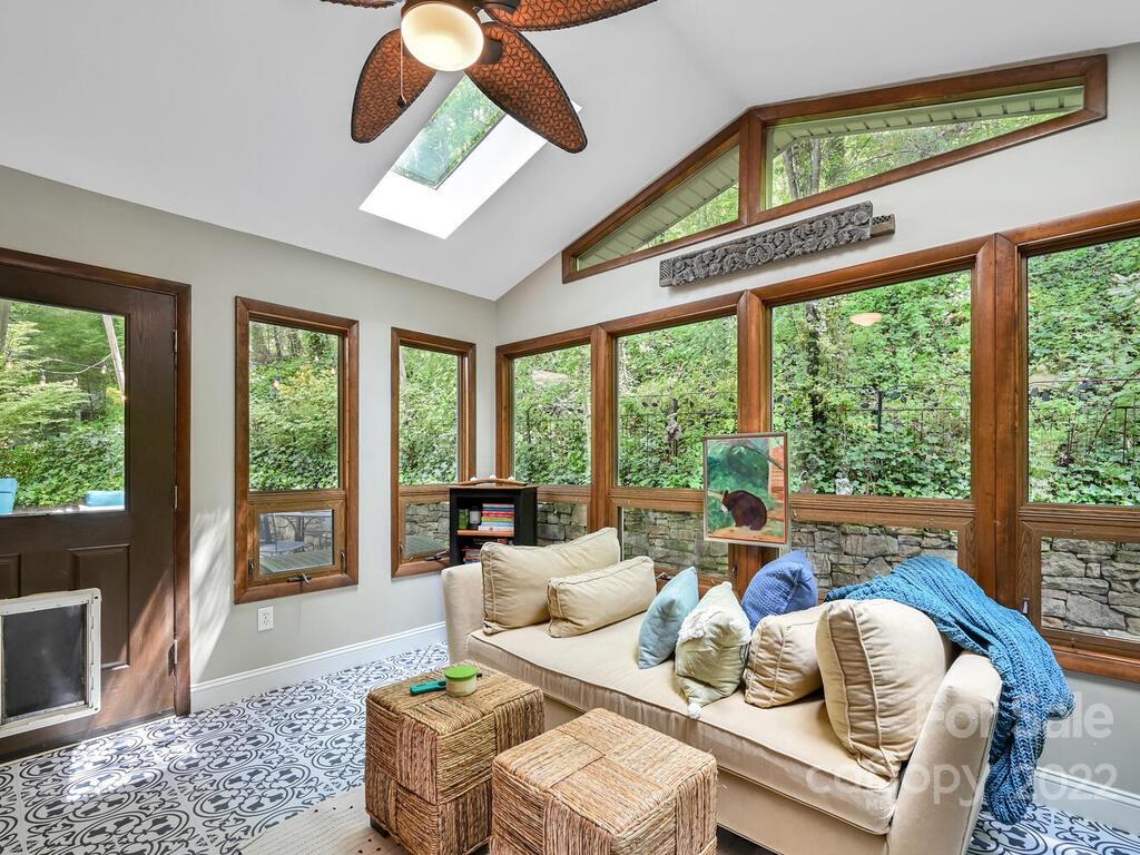 31 Innsbrook Road Asheville, NC 28804 - Photo 18 of 46 Gallery Image 18
