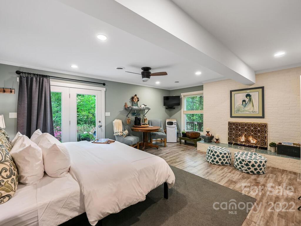 31 Innsbrook Road Asheville, NC 28804 - Photo 22 of 46 Gallery Image 22