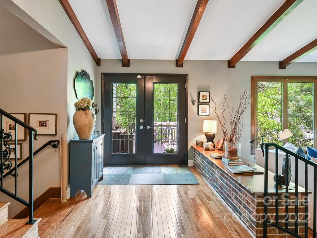 31 Innsbrook Road Asheville, NC 28804 - Photo 5 of 46 Gallery Image 5