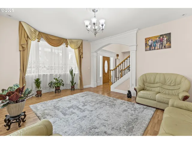 $1,199,997 | 12416 Northeast 39th Street, Vancouver, WA 98682