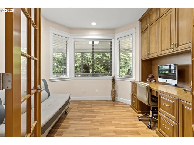 $1,199,997 | 12416 Northeast 39th Street, Vancouver, WA 98682