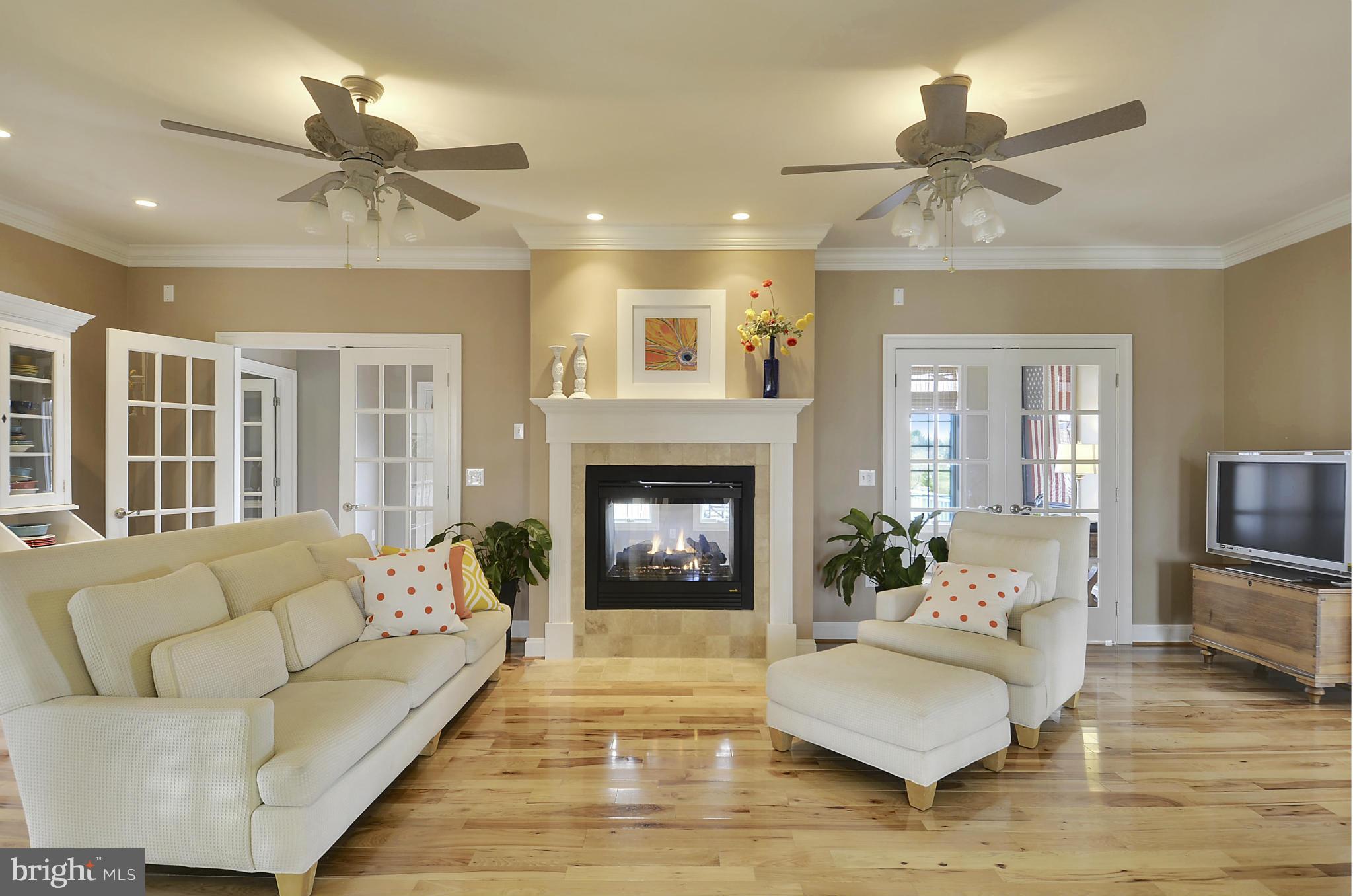 8727 Pete Wiles Road Middletown, MD 21769 - Photo 5 of 30 BEAUTIFUL HICKORY FLOORING THROUGHOUT