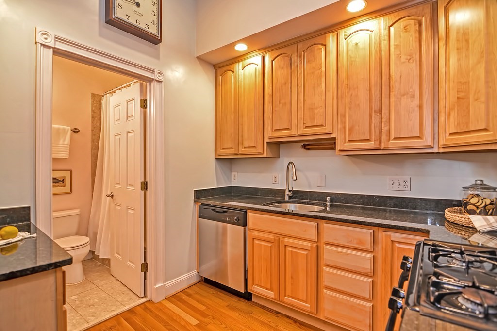 39 Sullivan Street, Unit 1 Boston, MA 02129 - Photo 7 of 21 Gallery Image 7