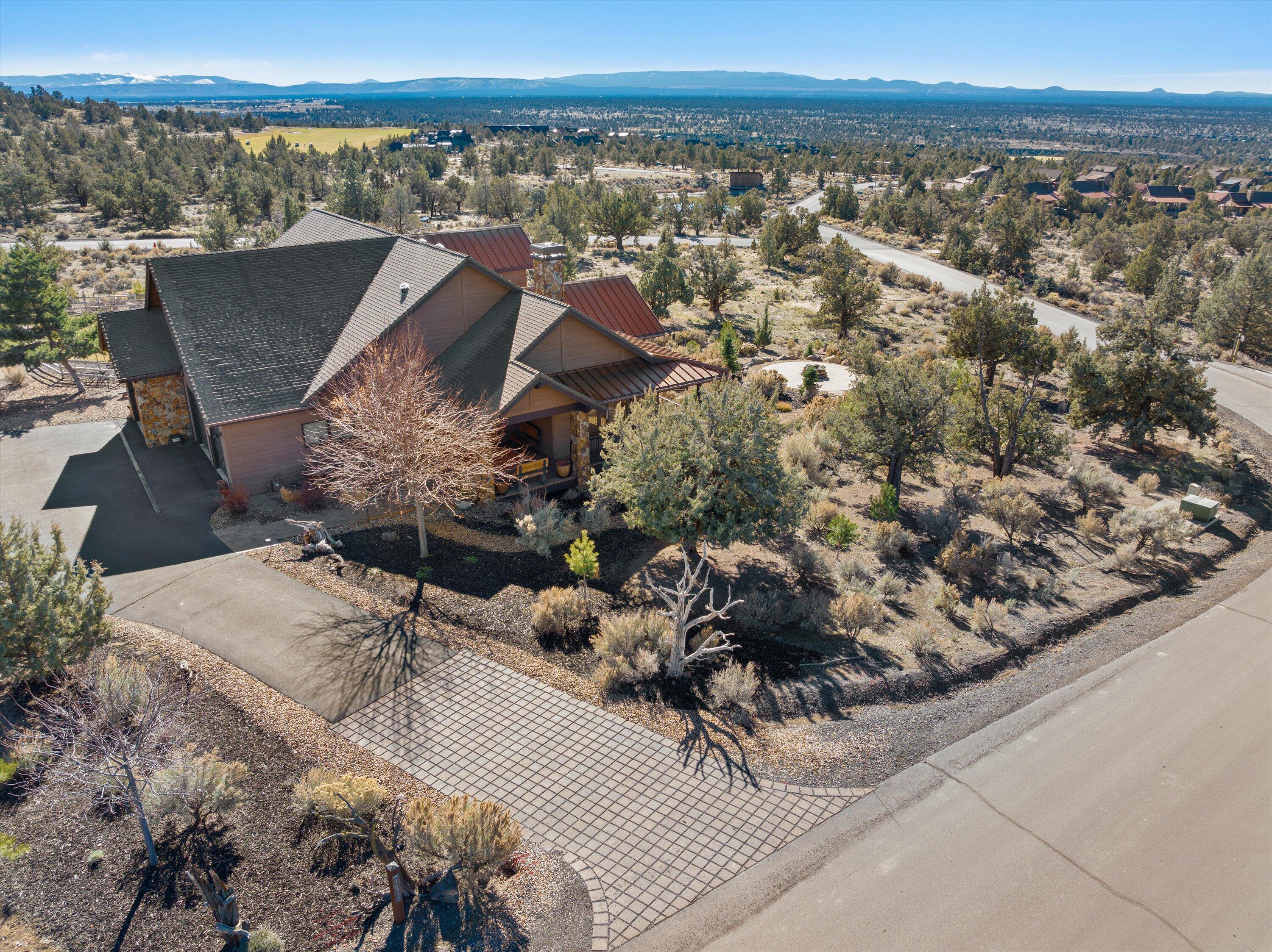 16472 South W Brasada Ranch Road Powell Butte, OR 97753 - Photo 3 of 85 12-20240210 JILL ROSELL