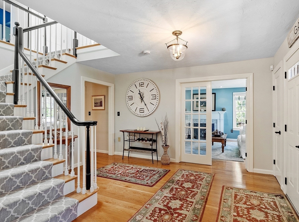 49 Wayside Road Westborough, MA 01581 - Photo 4 of 42 Gallery Image 4