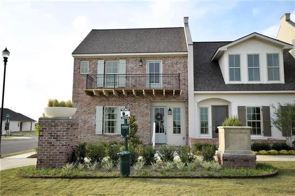 $254,000 | 4315 Village Lane, Unit 1, Lake Charles, LA 70607