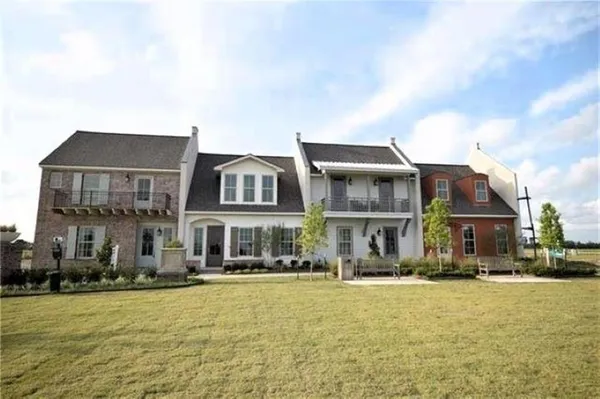 $254,000 | 4315 Village Lane, Unit 1, Lake Charles, LA 70607